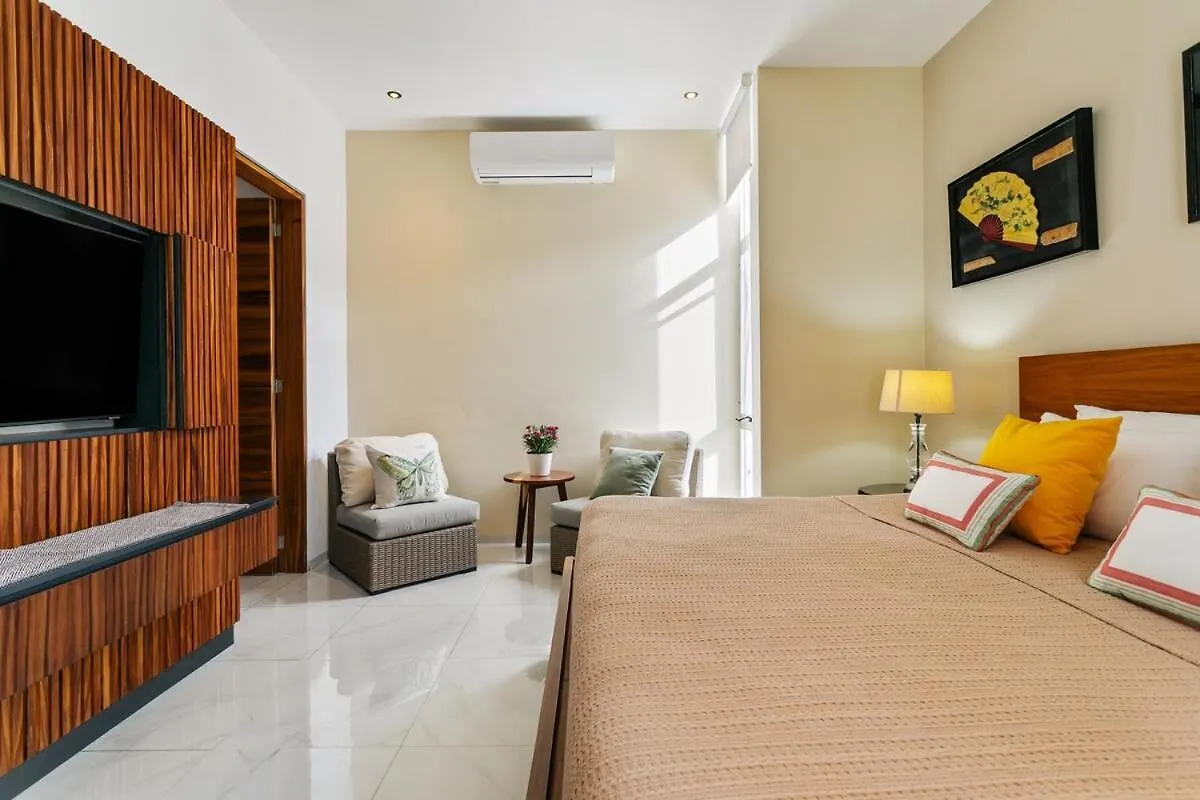 4 Bedroom Villa - Private Pool - 24H Security Cancún 0*,  Mexiko