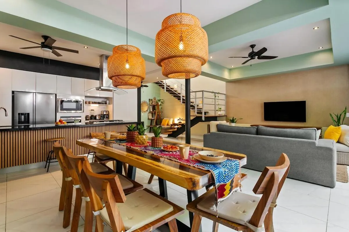 4 Bedroom Villa - Private Pool - 24H Security Cancún